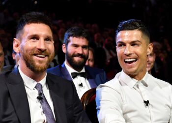 ¿Quién tiene más plata Messi o Ronaldo 2022?